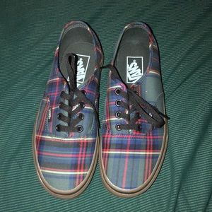 Plaid authentic vans with gumsole